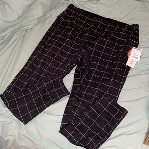 Plaid/Grid Pattern Leggings